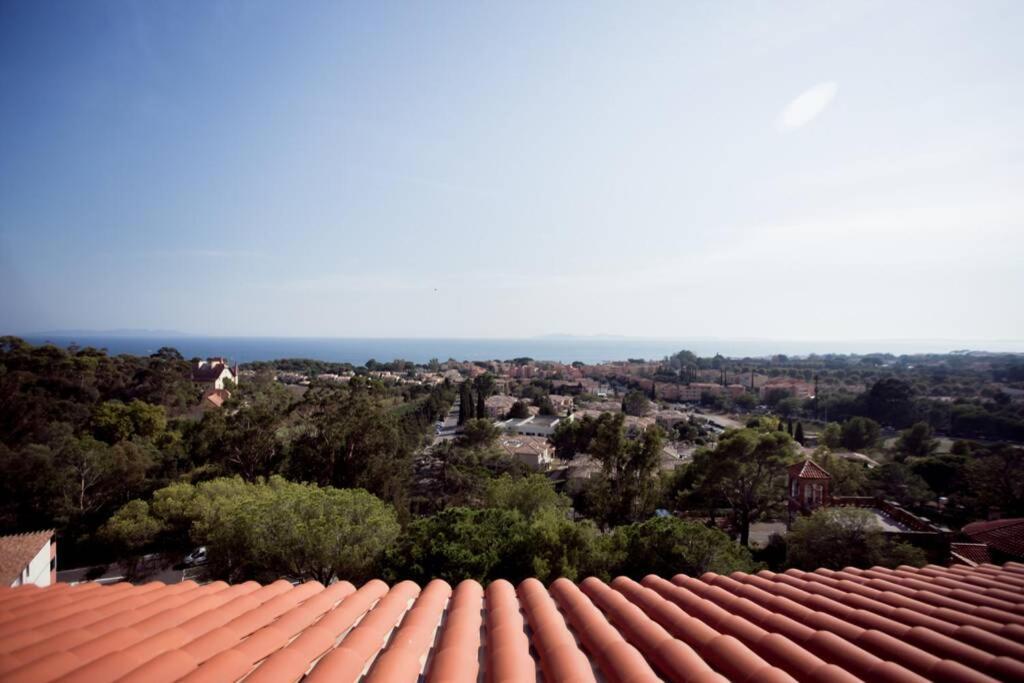 Magnifique Appartement Avec Vue Imprenable La Londe-les-Maures Zewnętrze zdjęcie